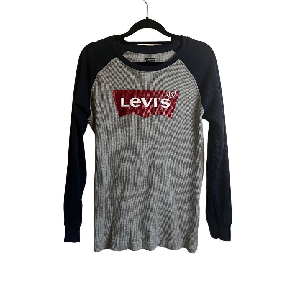 Levi’s waffle knit boys XL 14-16 long sleeve shirt